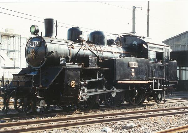 C12型SL塗装 JR大宮工場